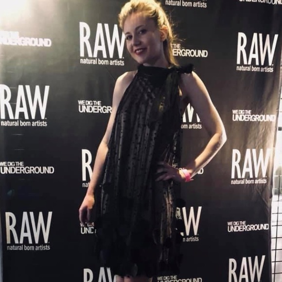 Meet your Posher, Erin - Picture 2 of 3